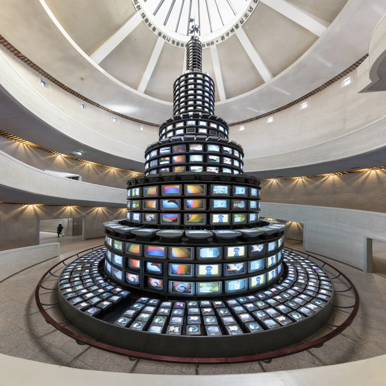 Nam June Paik-ビデオ・アートの創始者｜artoday - chiaki