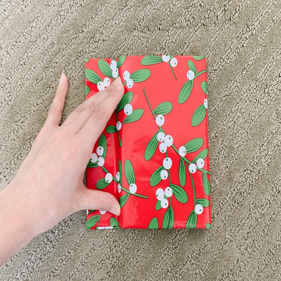 包装紙を捨てられないあなたへ 元書店員が教えるブックカバーの作り方 Maiko Note