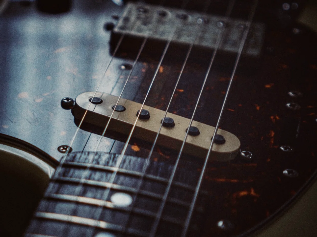 フェンダージャパン　ムスタング　ハムバッカー改造　音出し確認済み ムスタングハムバッキングサウンド | Heavy Gauge Guitars
