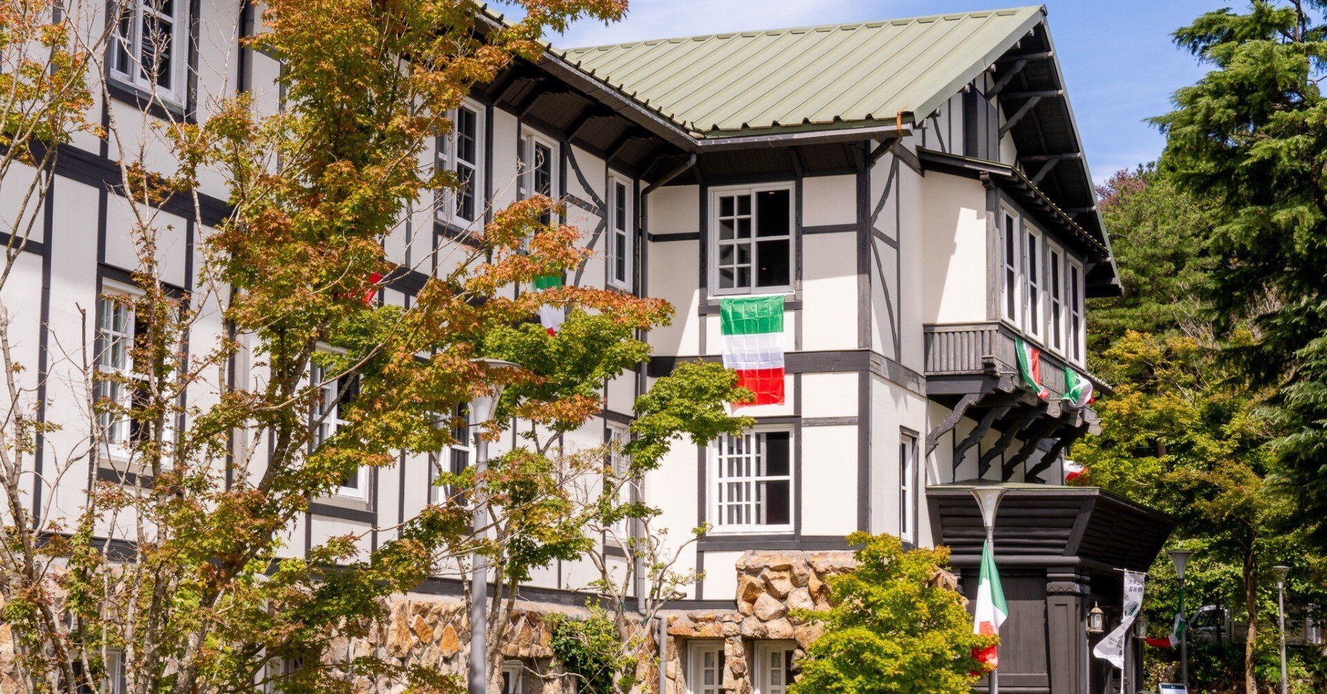 近代化産業遺産建築『旧館』｜ROKKOSAN SILENCE RESORT