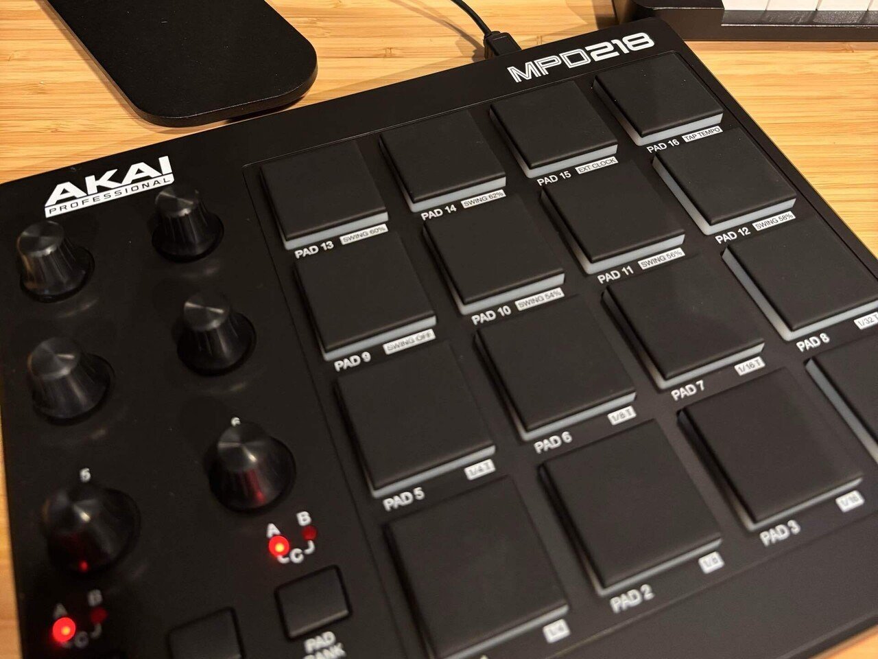 PreSonus ATOM vs AKAI MPD218｜beatman