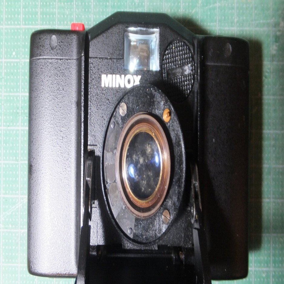 MINOX 35AL ホワイト コンパクトフィルムカメラ ジャンク Yahoo!オークション -「minox 35 al」(コンパクトカメラ) (フィルム