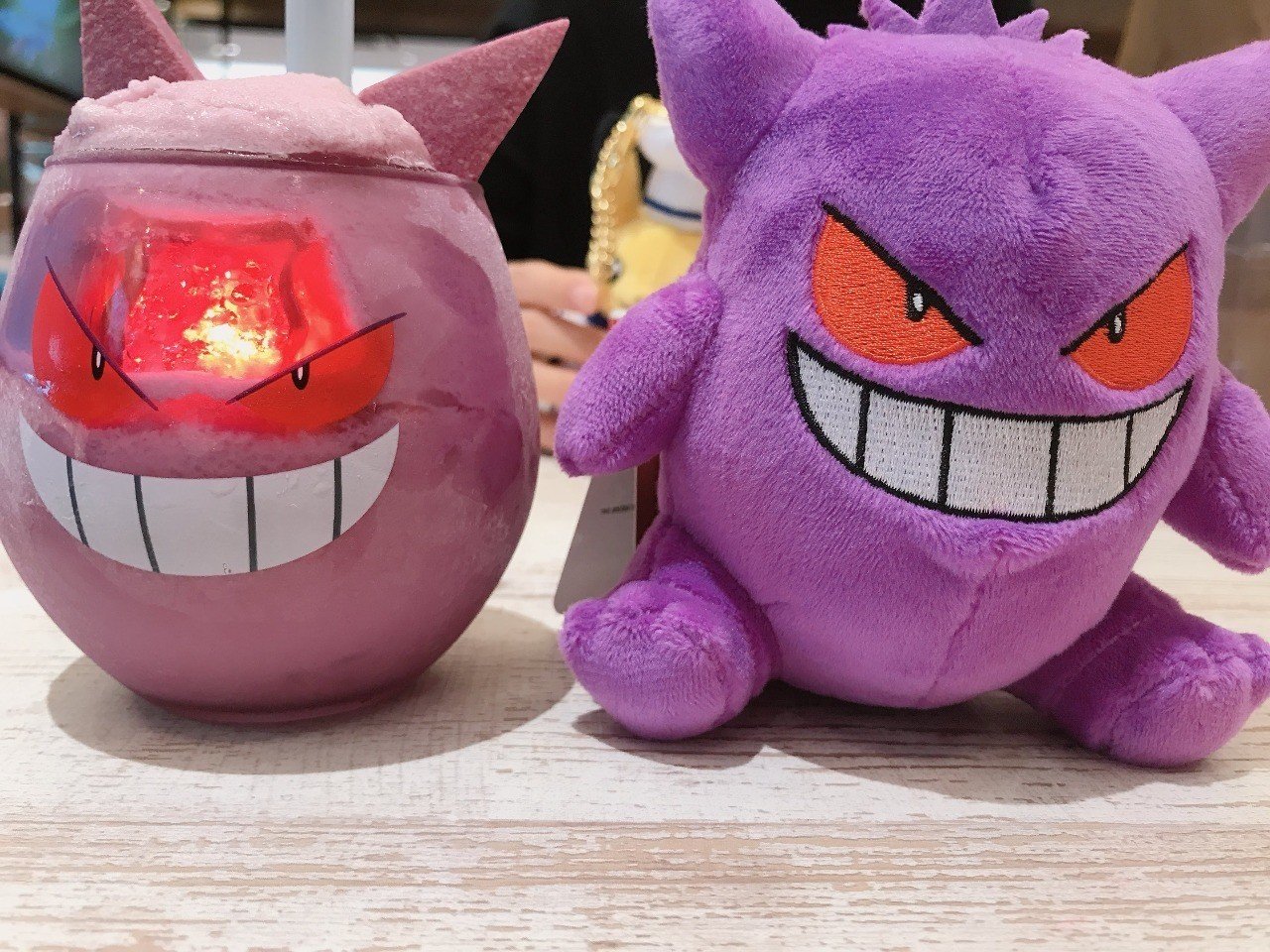 フィールドワークに基づくポケモンオフィシャルショップのビジネスを紐解く はんぞー Note フィールドワークに基づくポケモンオフィシャルショップのビジネスを紐解く はんぞー Note