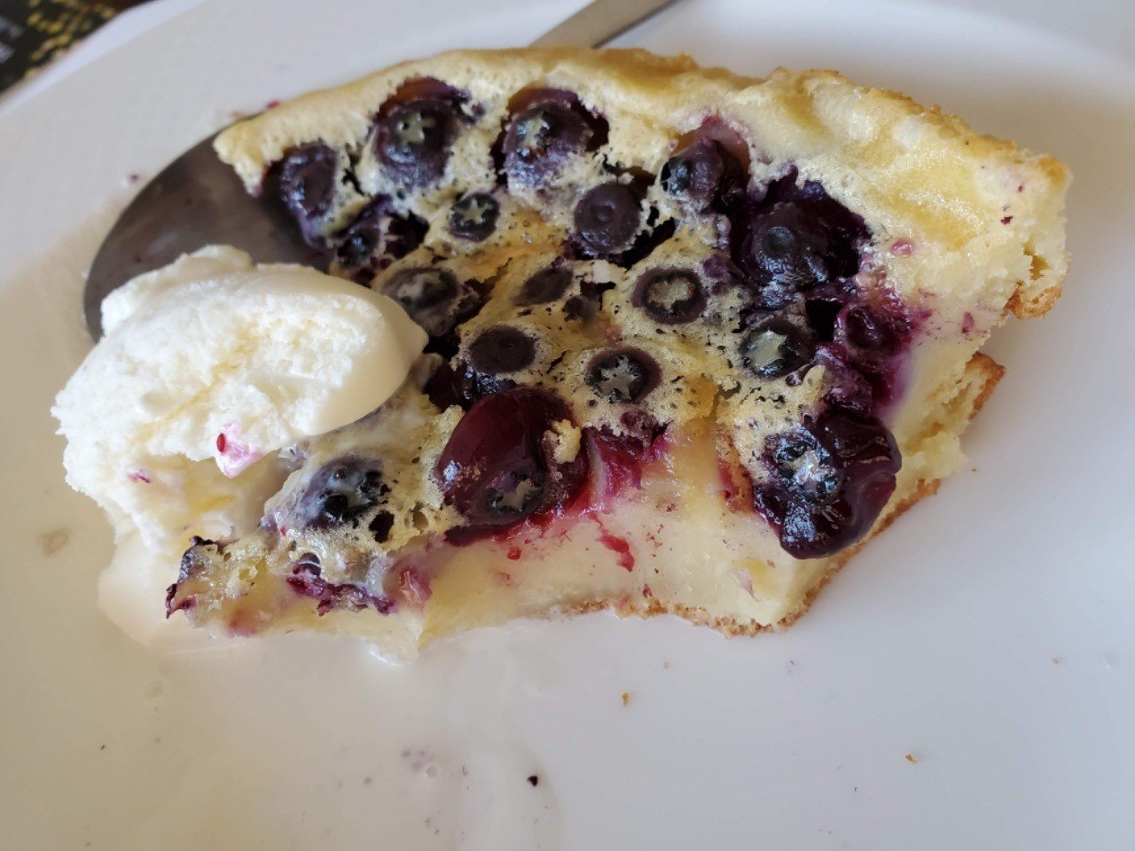 ブルーベリーのクラフティ Clafoutis とりんち Trinitynyc Note ブルーベリーのクラフティ Clafoutis とりんち Trinitynyc Note
