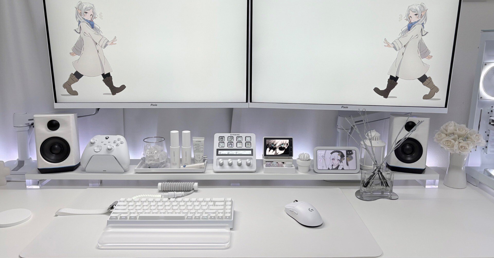 デスク周り】アクリルブロックを使用したデスクシェルフの作り方