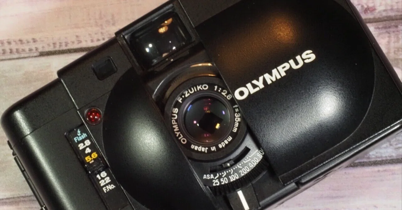カメラ沼の深淵」OLYMPUS XA｜saphirinus