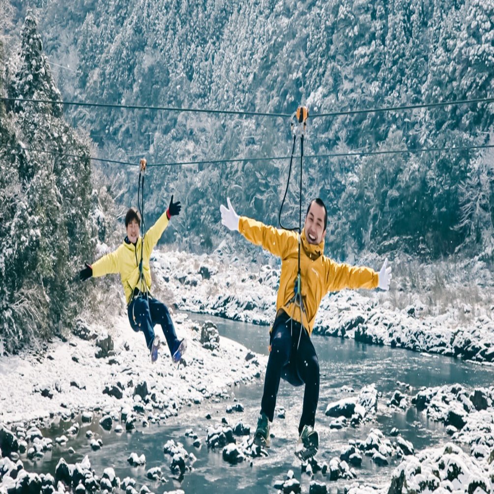 四万十川の冬を満喫！雪景色のジップライン＆道の駅とおわの魅力を紹介