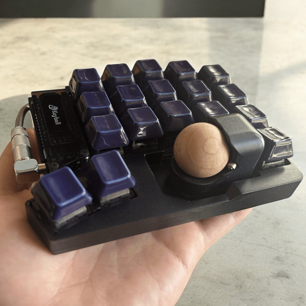 トラックボールに木という選択肢を｜五十川 十一