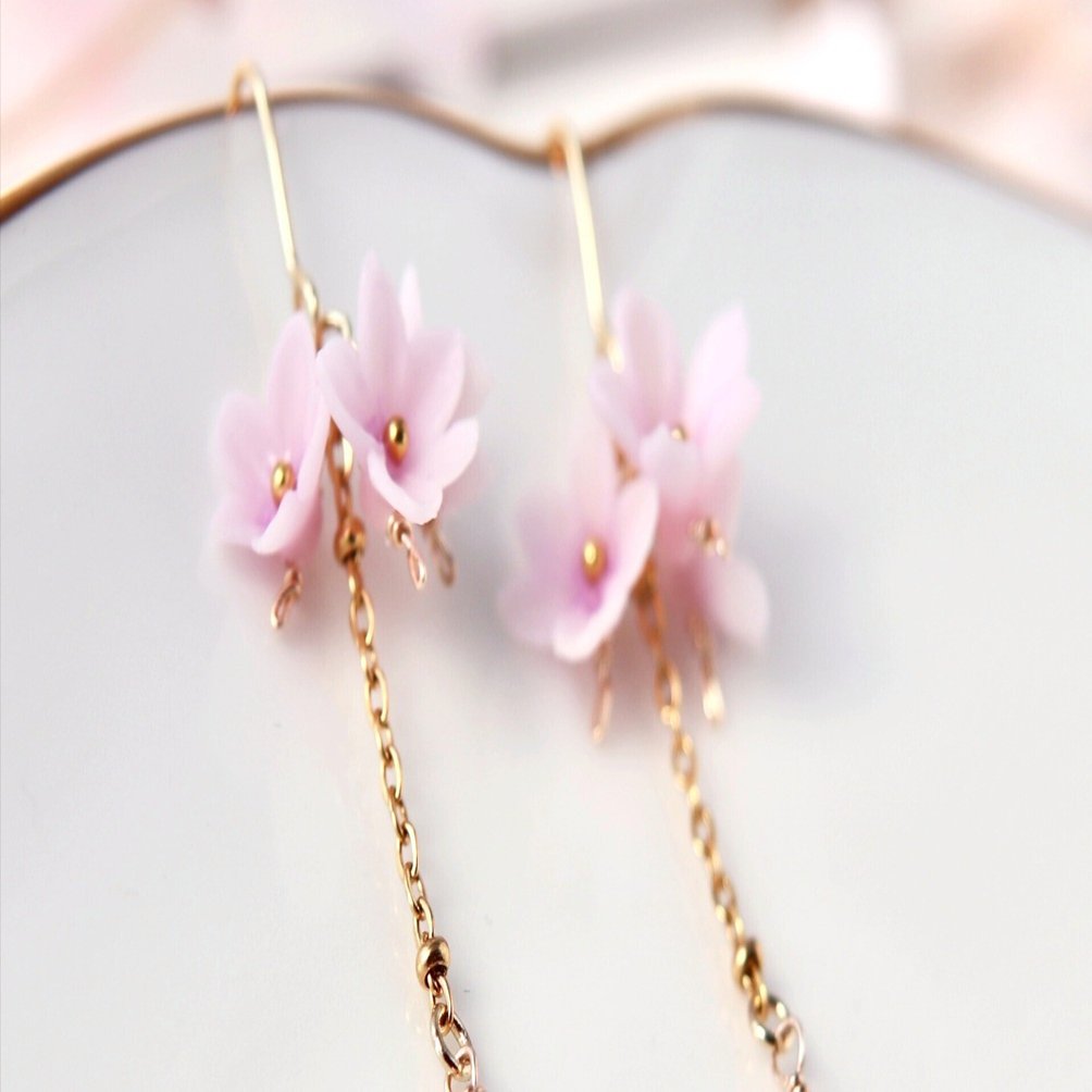 クレイフラワーアクセサリーを作る①【樹脂粘土】｜YOMI