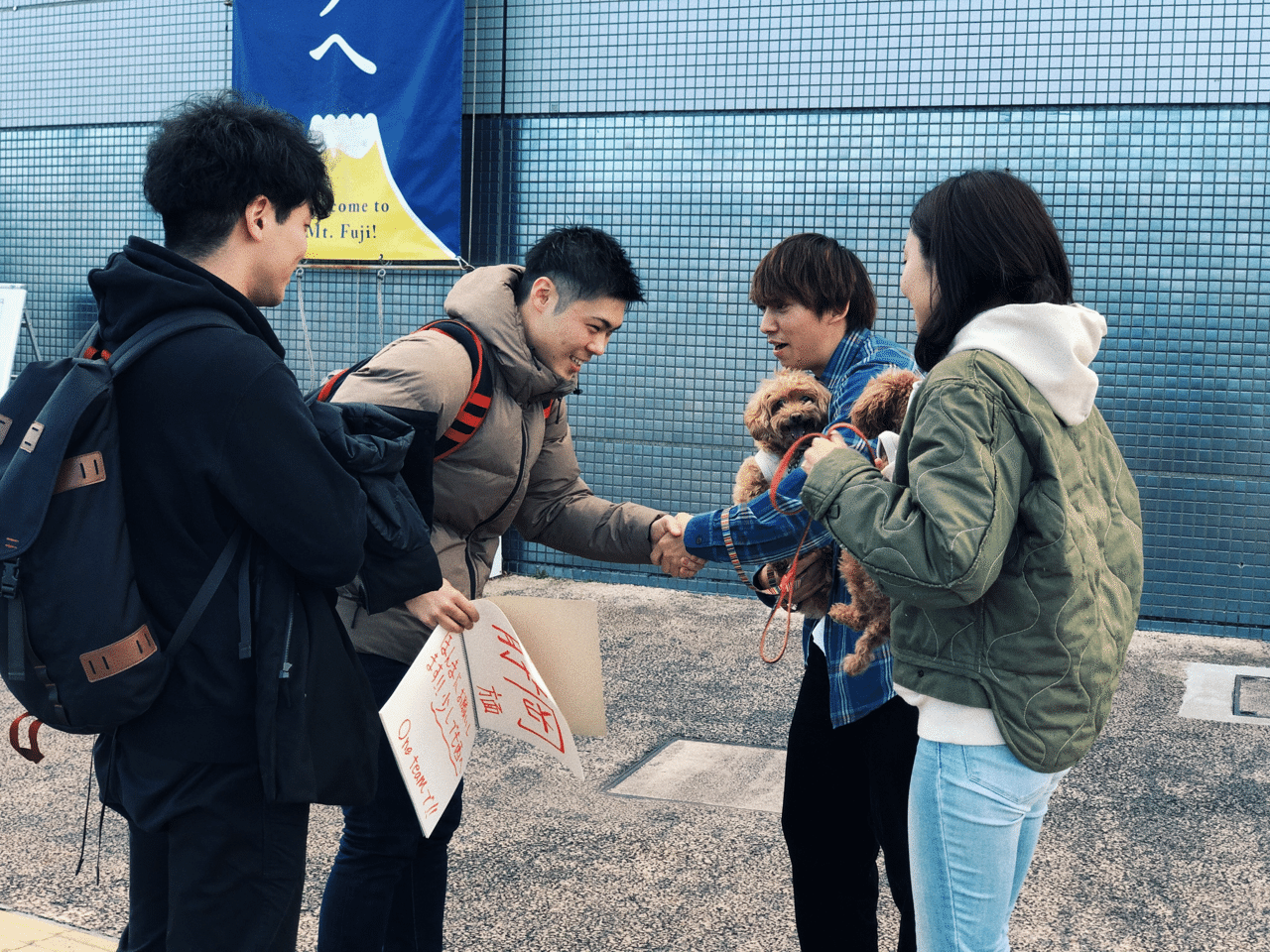 ヒッチハイカーを乗せて帰省した話 山本翔一朗 財布屋 Note ヒッチハイカーを乗せて帰省した話 山本翔一朗 財布屋 Note