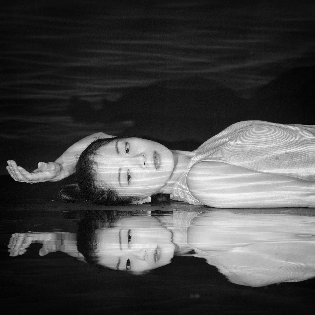 DISFARMER ハードカバー 洋書　写真集　人物写真　ポートレート　白黒 DISFARMER ハードカバー 洋書 写真集 人物写真 ポートレート 白黒