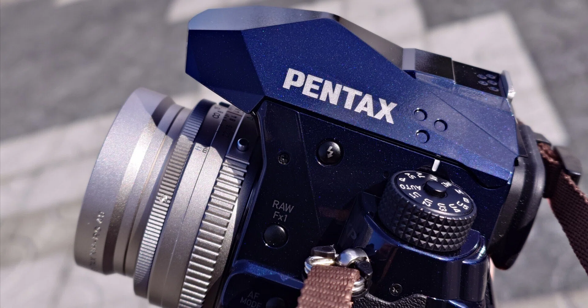 中古でないと手に入らないカメラを買った話(PENTAX KP j Limited Dark