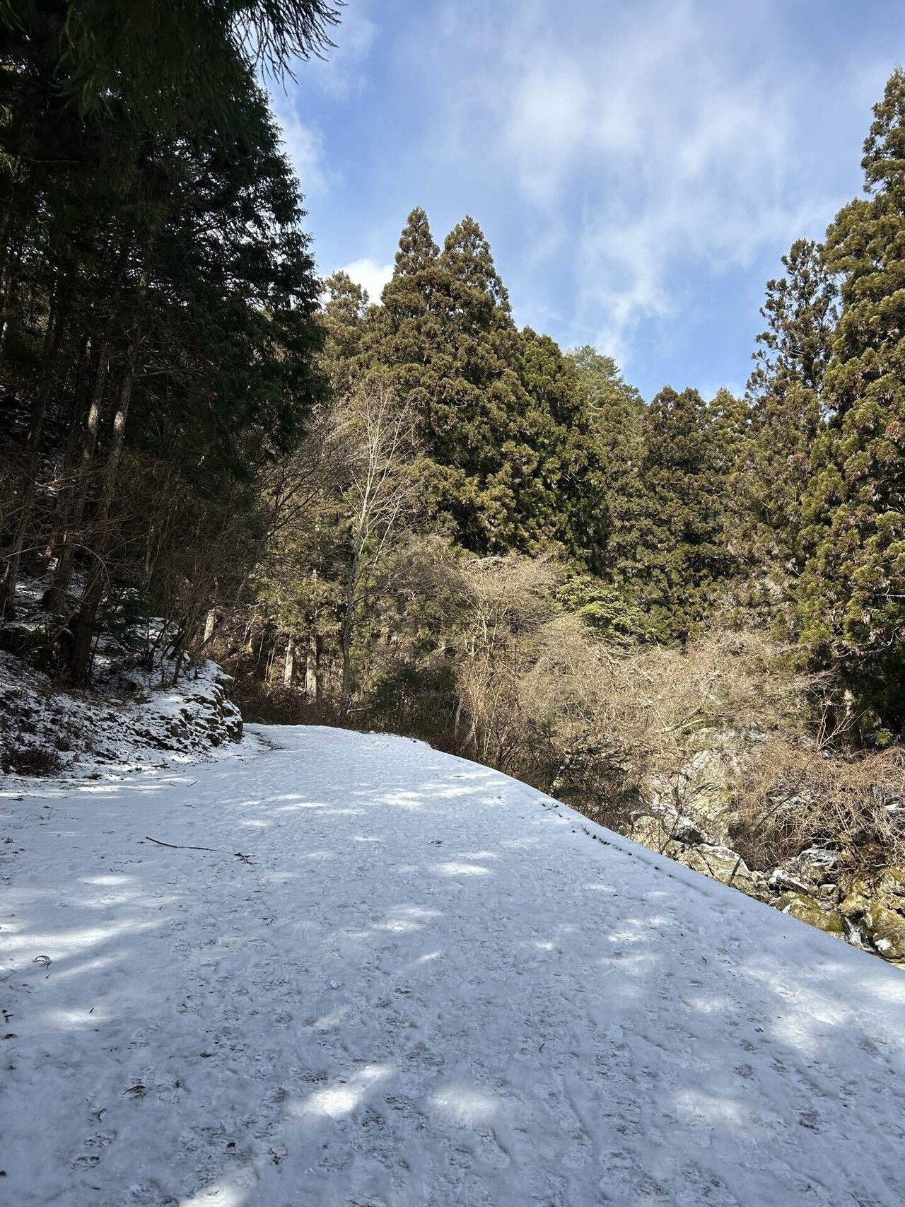 山深くの氷瀑 御船の滝｜mountain go