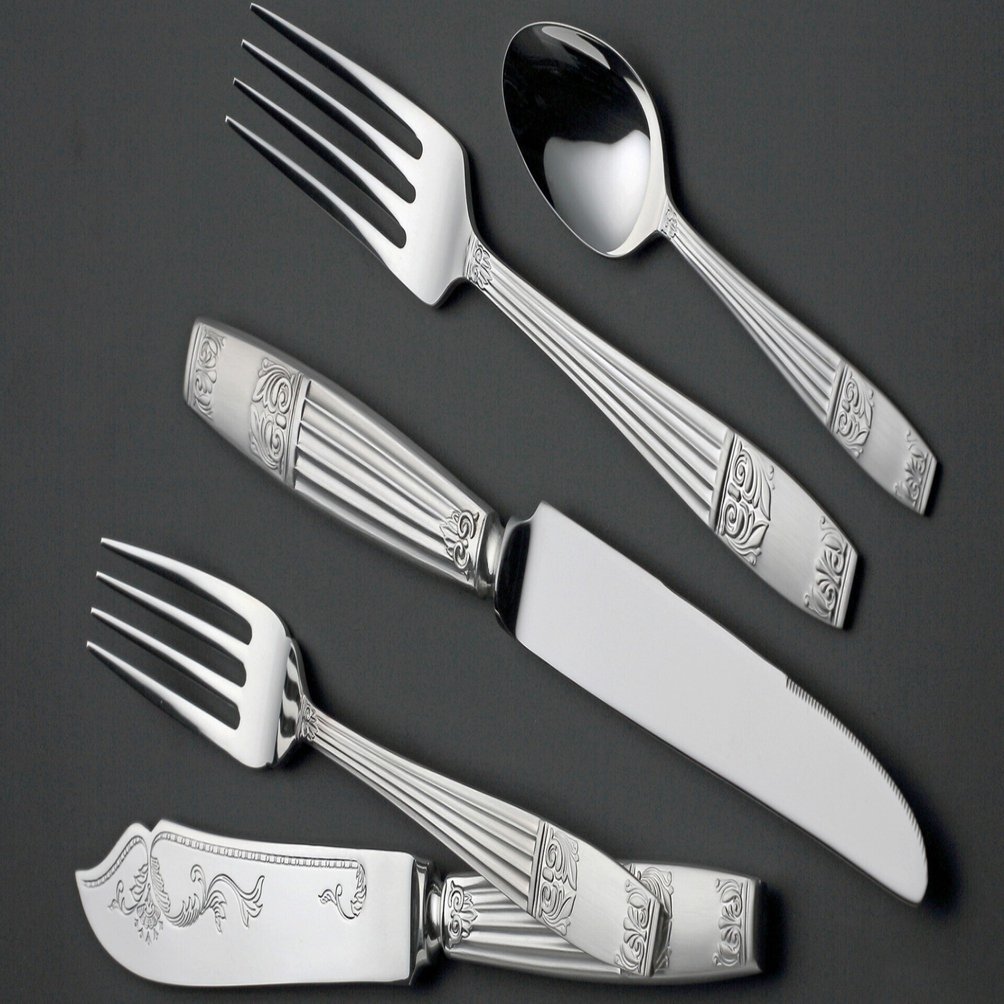 第二の父」と呼ばれる最長老カトラリー ～ラッキーウッド・ロッキン