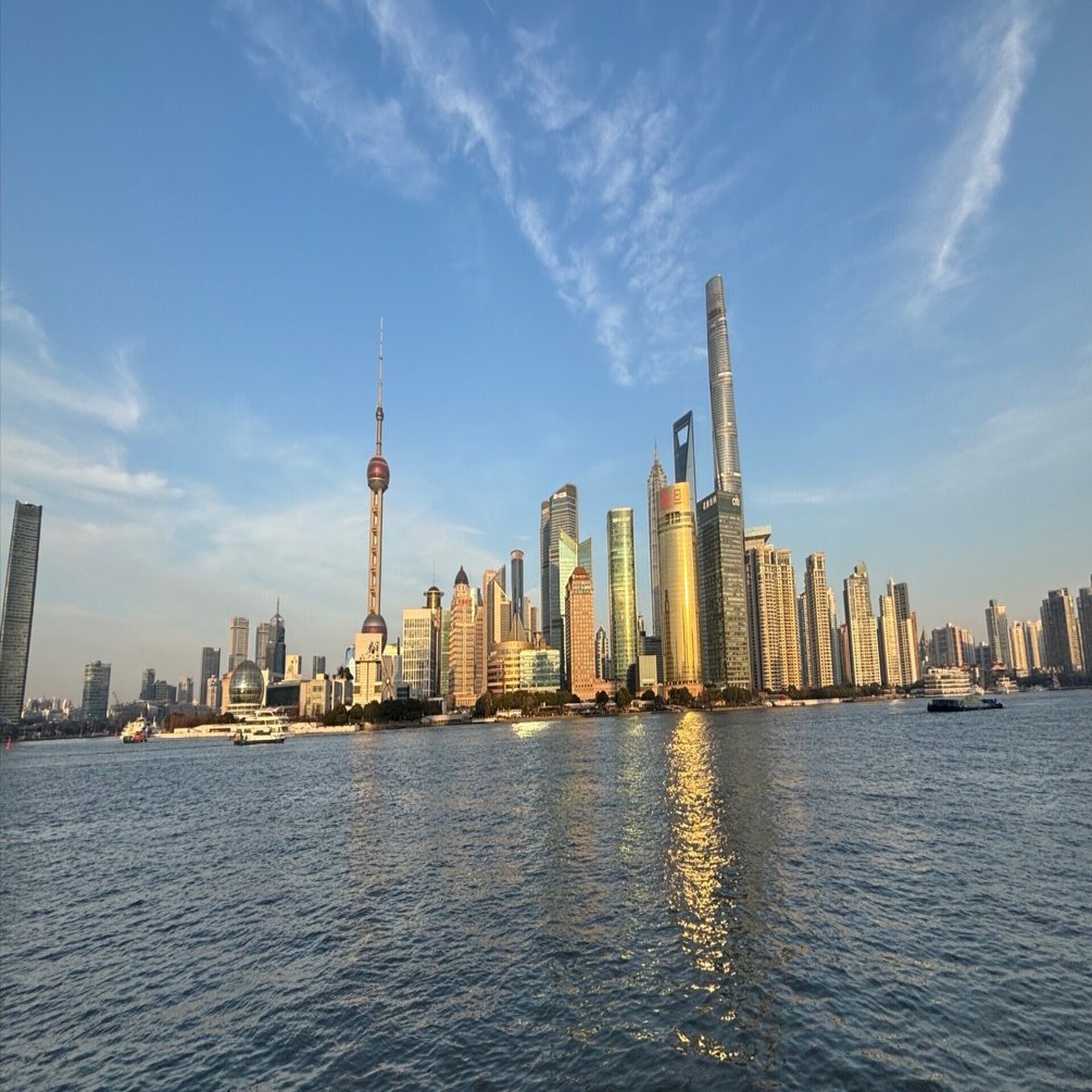 【希少品】上海の建物たちの記憶　　上海市旅行局編　大判３２５ページ　日本語 希少品】上海の建物たちの記憶 上海市旅行局編 大判325ページ 日本