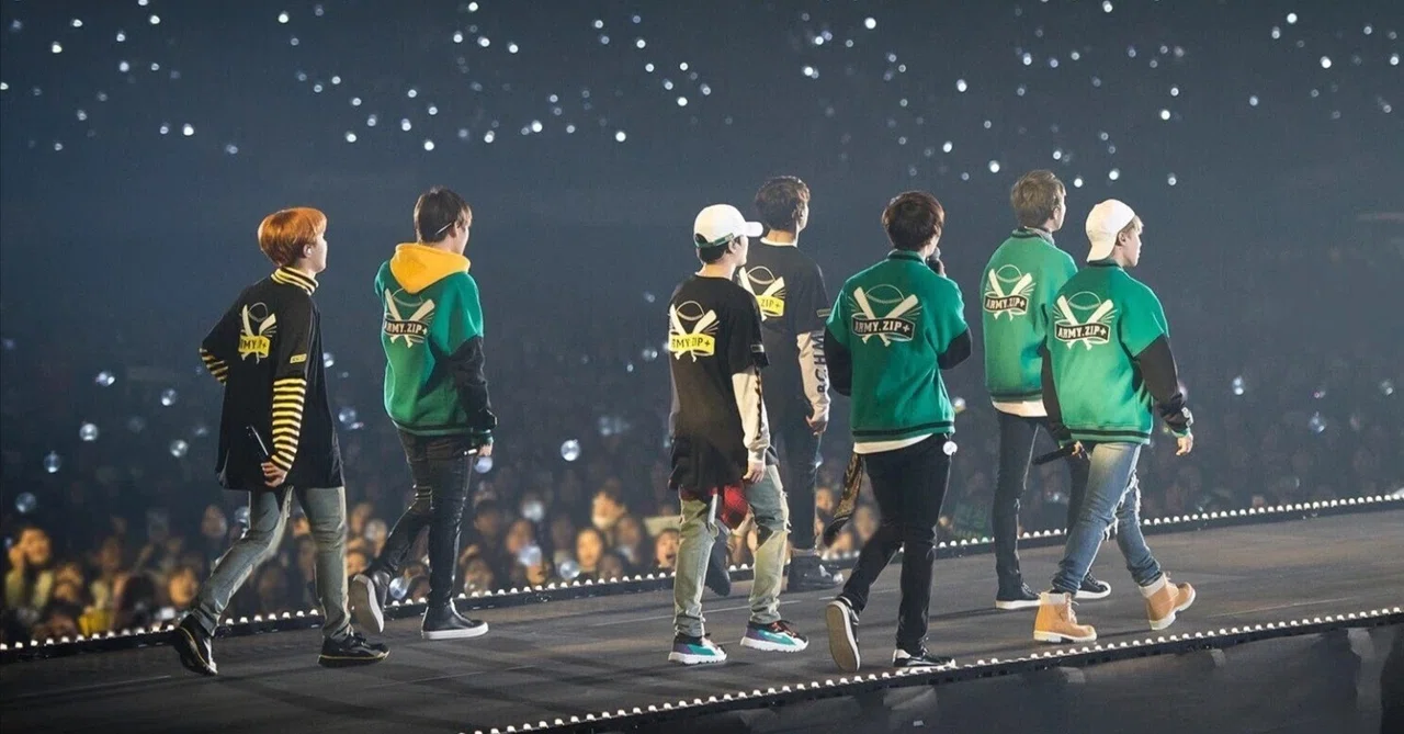 bts 3rd master army zip ベースボールジャンパー s-l400.jpg