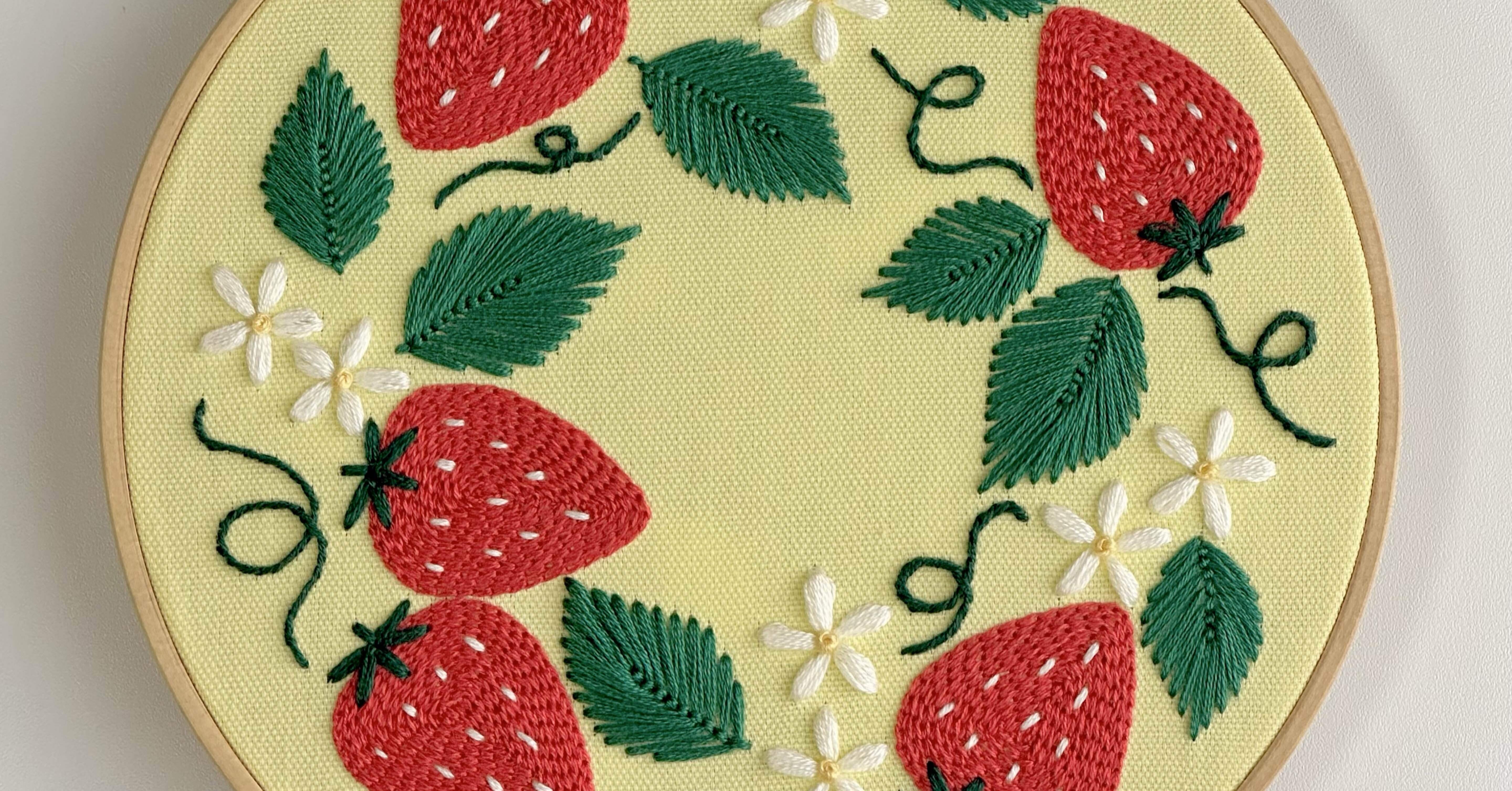 PDF図案【苺のリース】｜はなこまち/刺繍作家