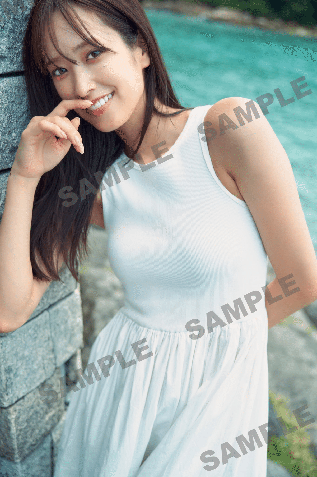 佐々木久美1st写真集『めくる日々』 購入方法&特典&パネル展情報