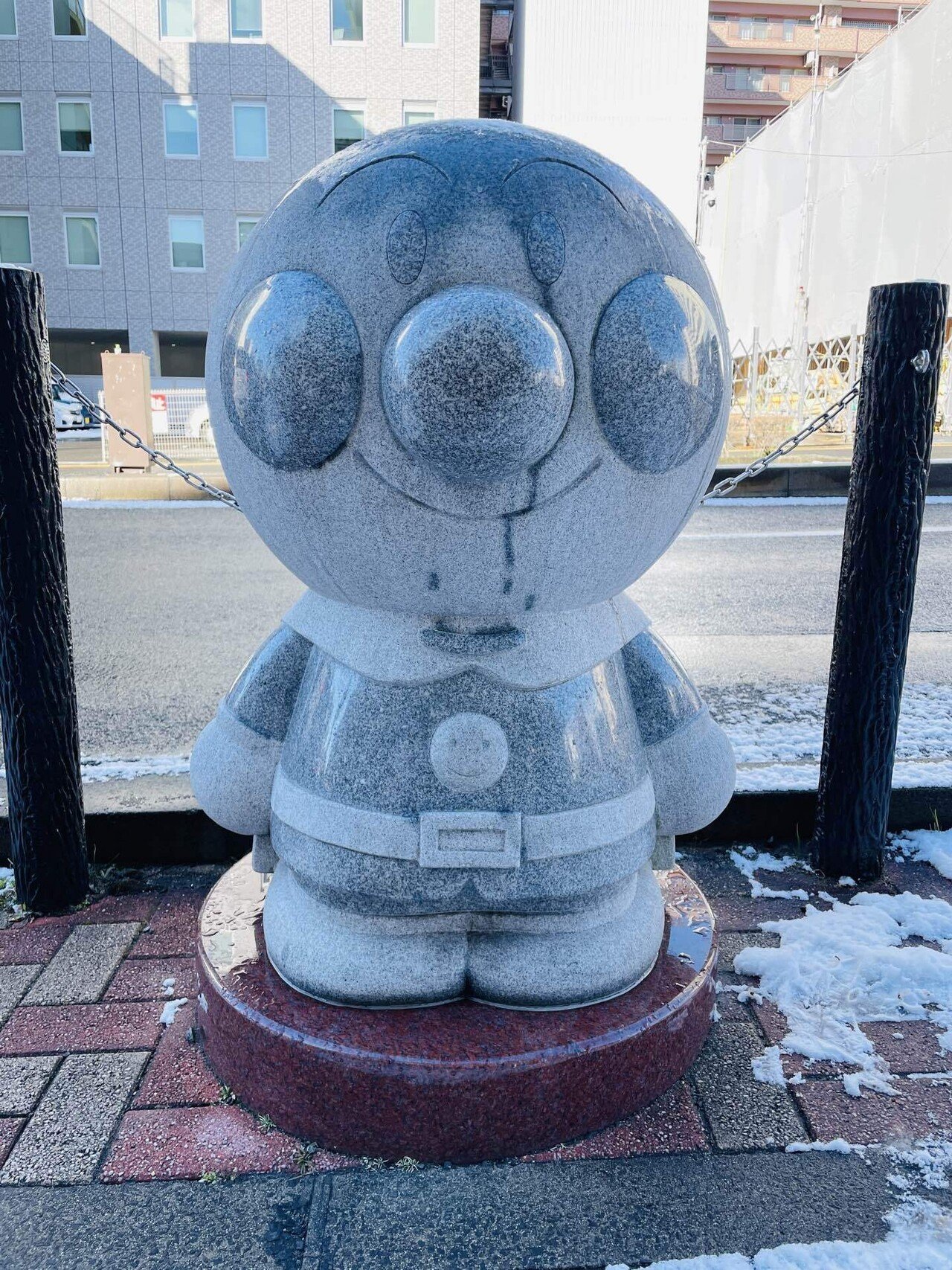 アンパンマン 石像 新設されたアンパンマン石像 - 仙台経済新聞