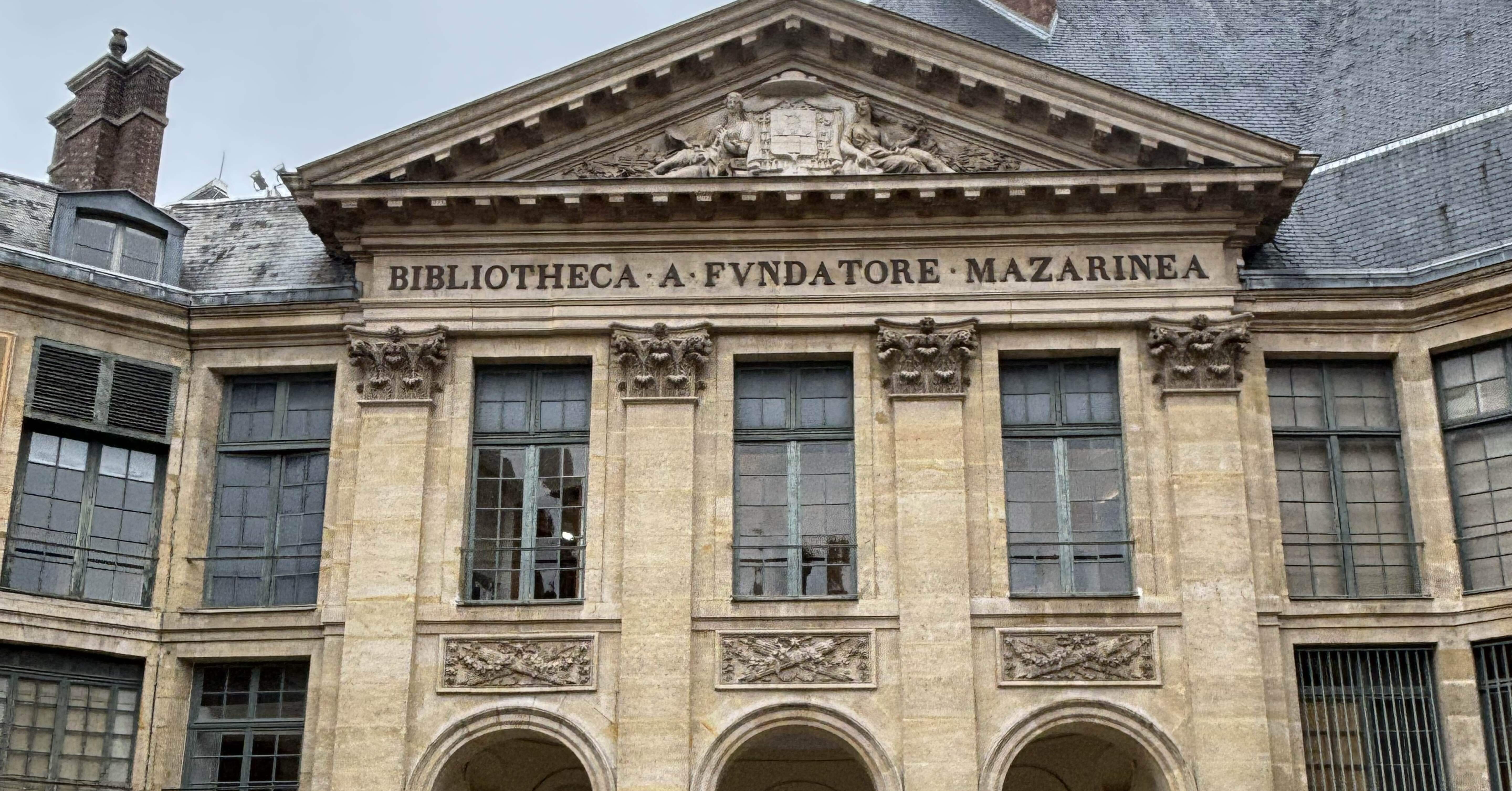 【洋書】パリ 美術館 Sous l'Empire des Crinolines 洋書】パリ 美術館Sous l'Empire des Crinolines 洋書】パリ 美術館