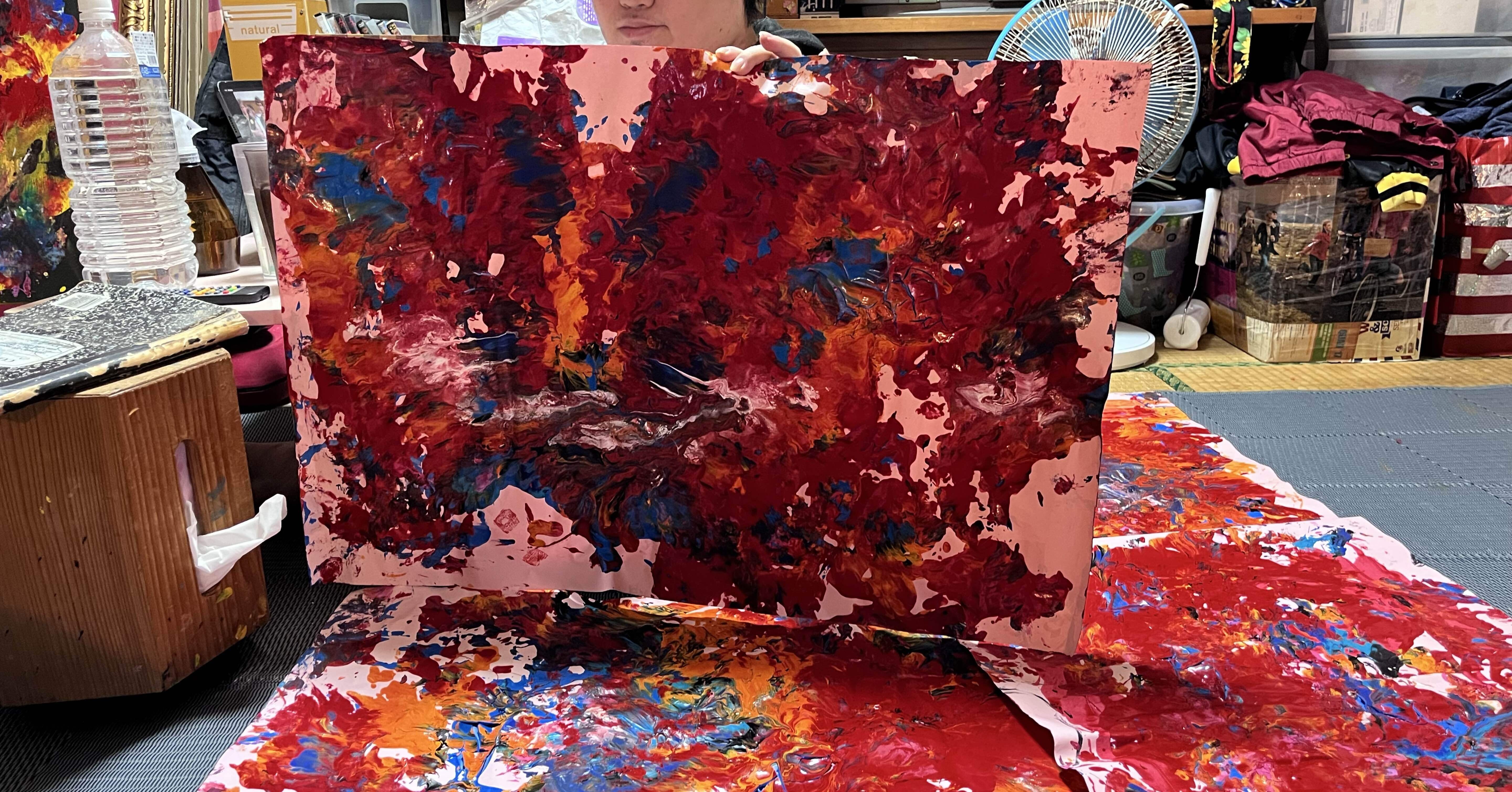 沖縄のピカソ小波津有希」幸運を呼ぶダウン症画家です。ペンキアート