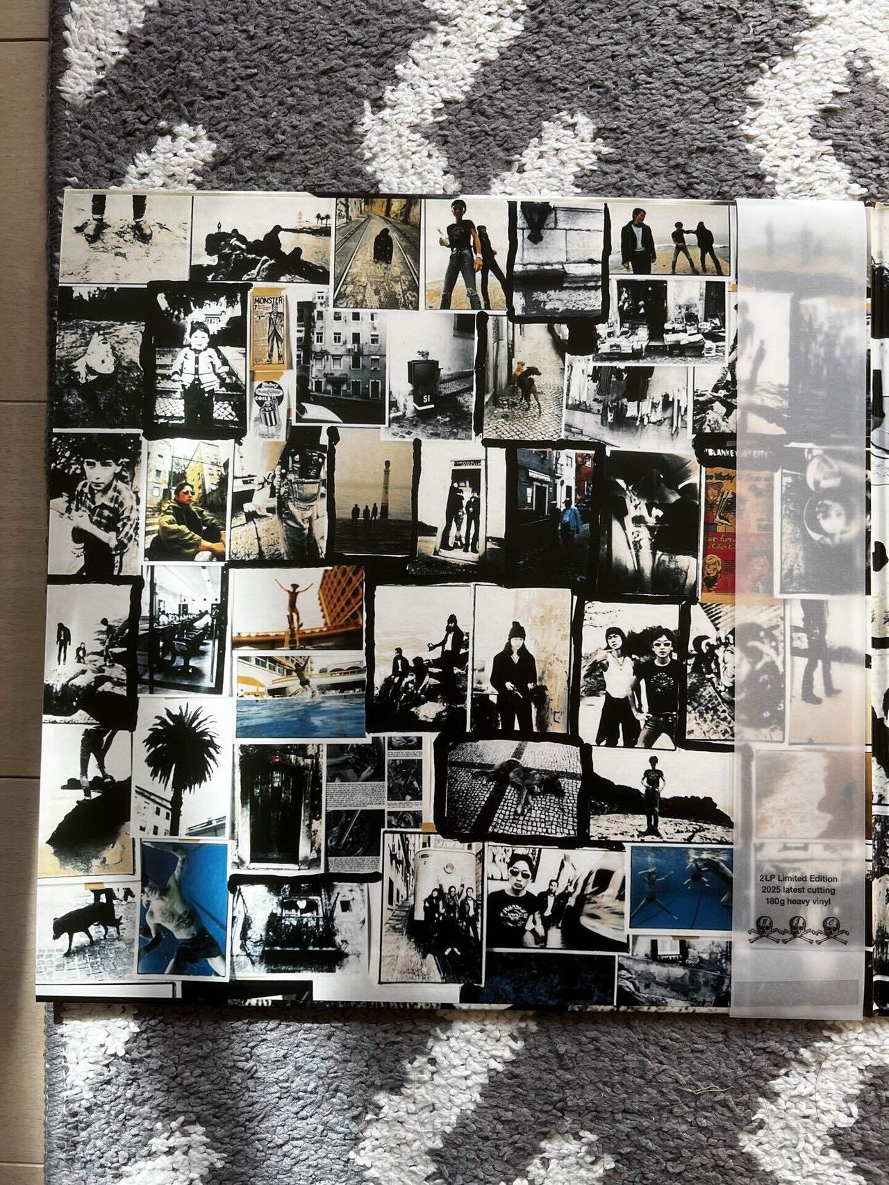 Blankey Jet City」の「The Six」はオリジナルのレコードを持っ