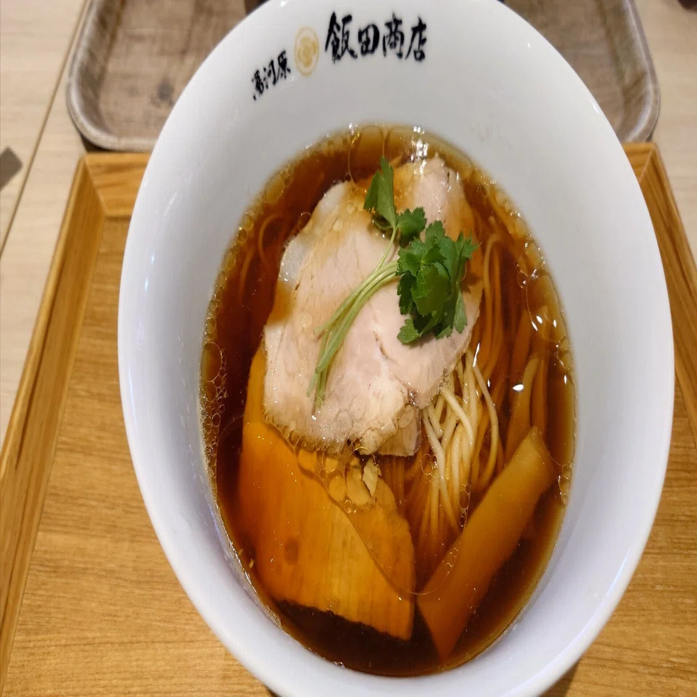 並ばずに食べられる飯田商店がある！？｜オカベヤスユキ〈CDA｜国家