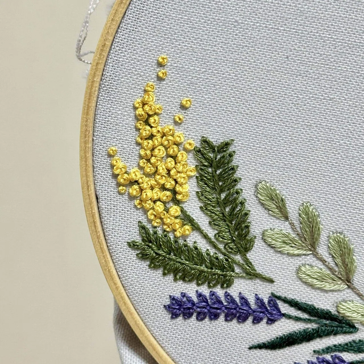 ネモフィラ・ミモザの刺し方補足｜はなこまち/刺繍作家