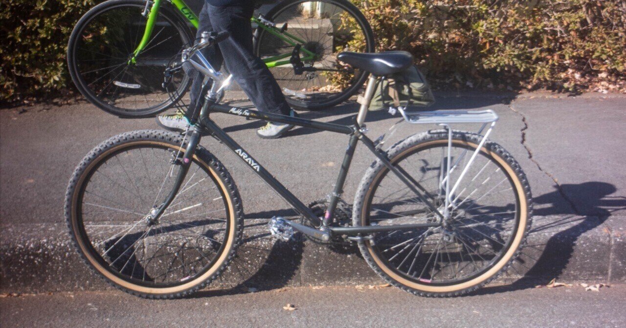 古い自転車 22年もかけて、夢だった自転車を家の活動コーナーに置くことができたん