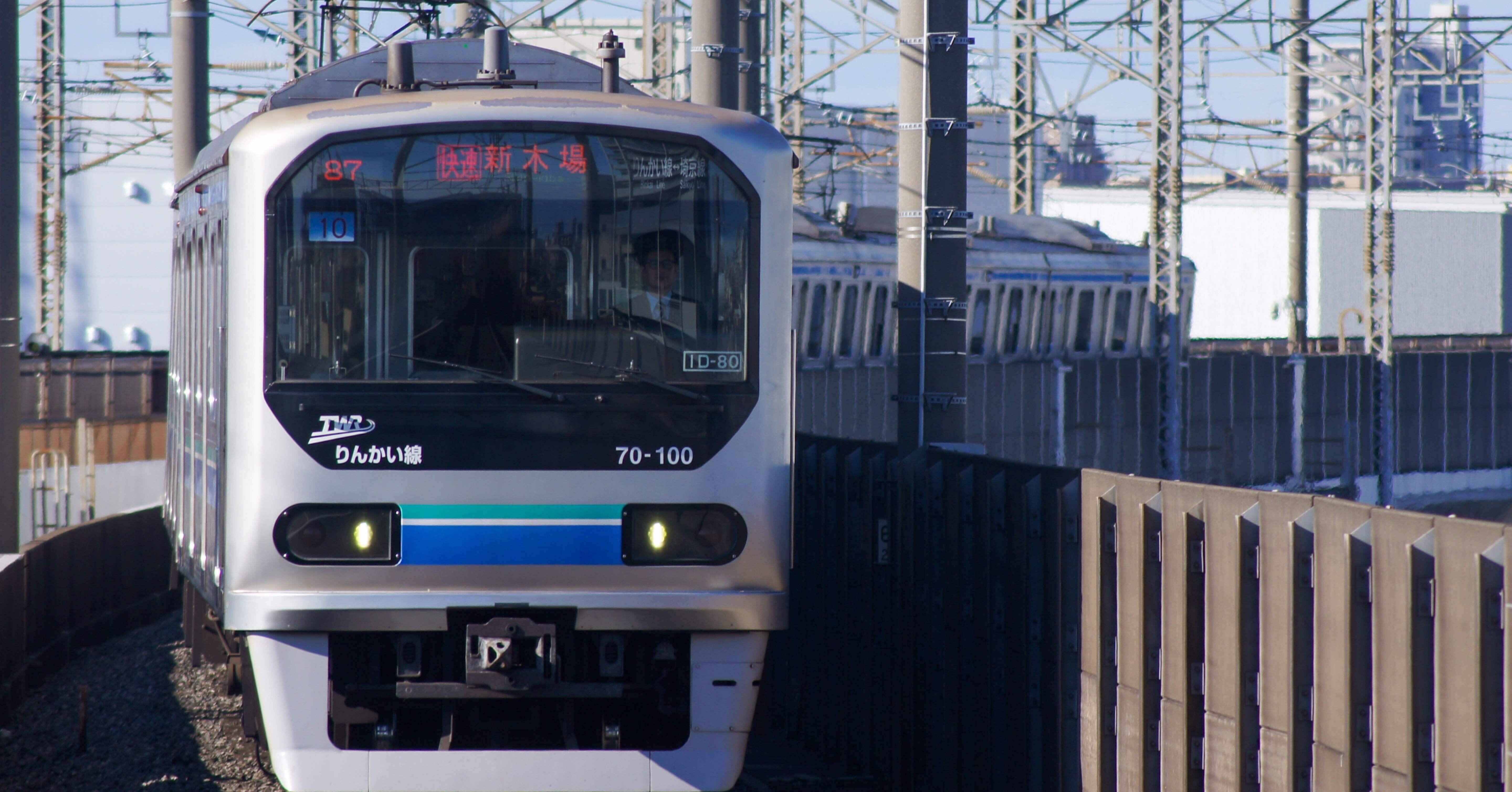 73c137a819021e82f90a0addbd19f6