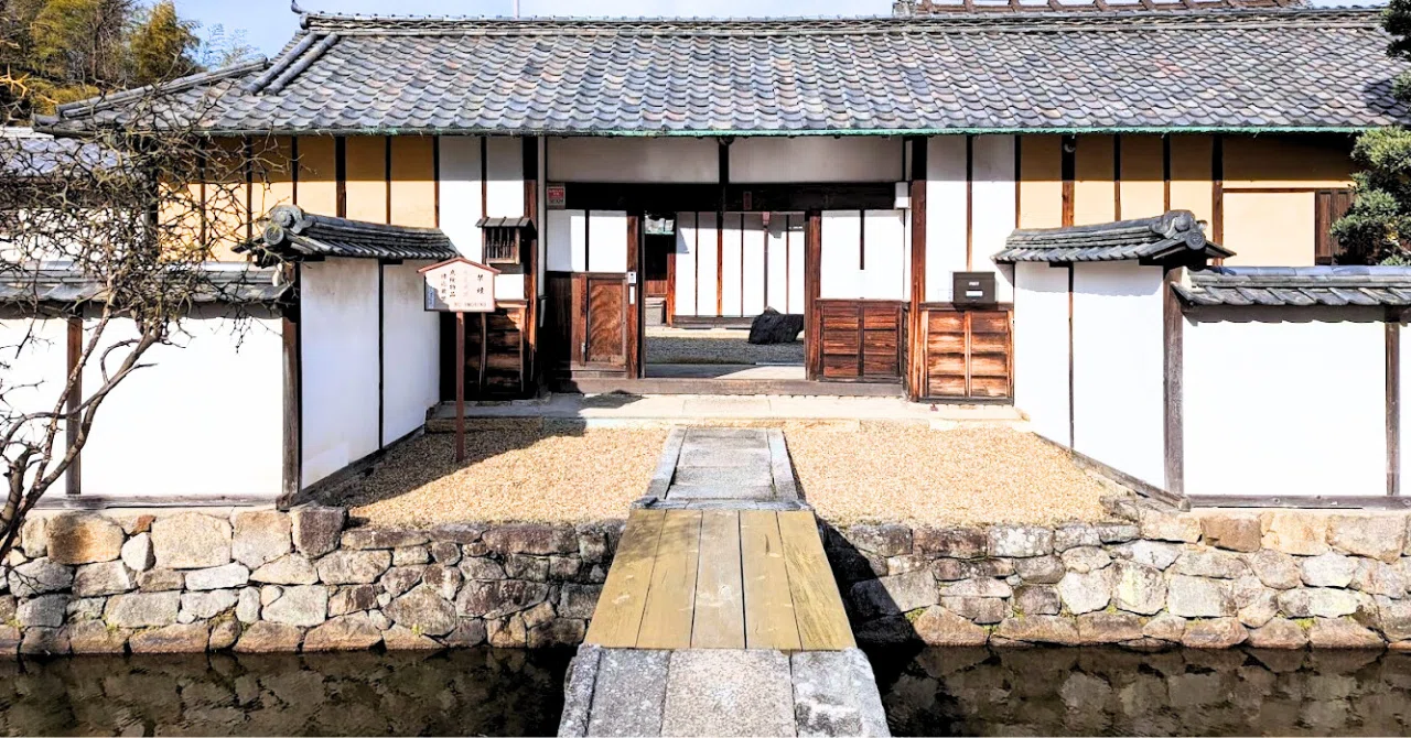 先祖代々守ってきた重文の奈良県・中家住宅の悲劇と復興へ｜つばき