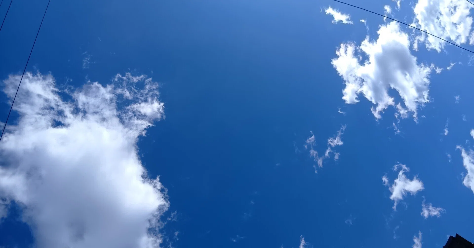 青い空 温かな日差し、青い空｜haruka