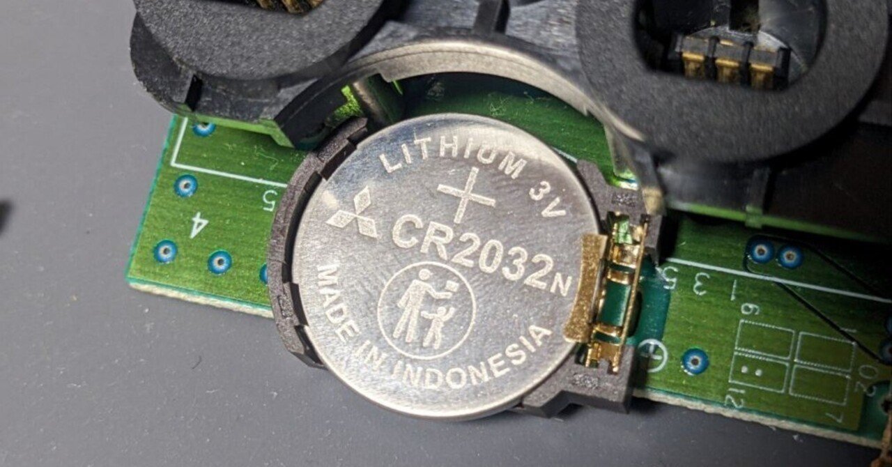 ゲームキューブの内蔵電池の交換及びホルダー化｜mahi