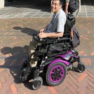 篠田翔太郎 @脳性マヒで電動車椅子の起業家