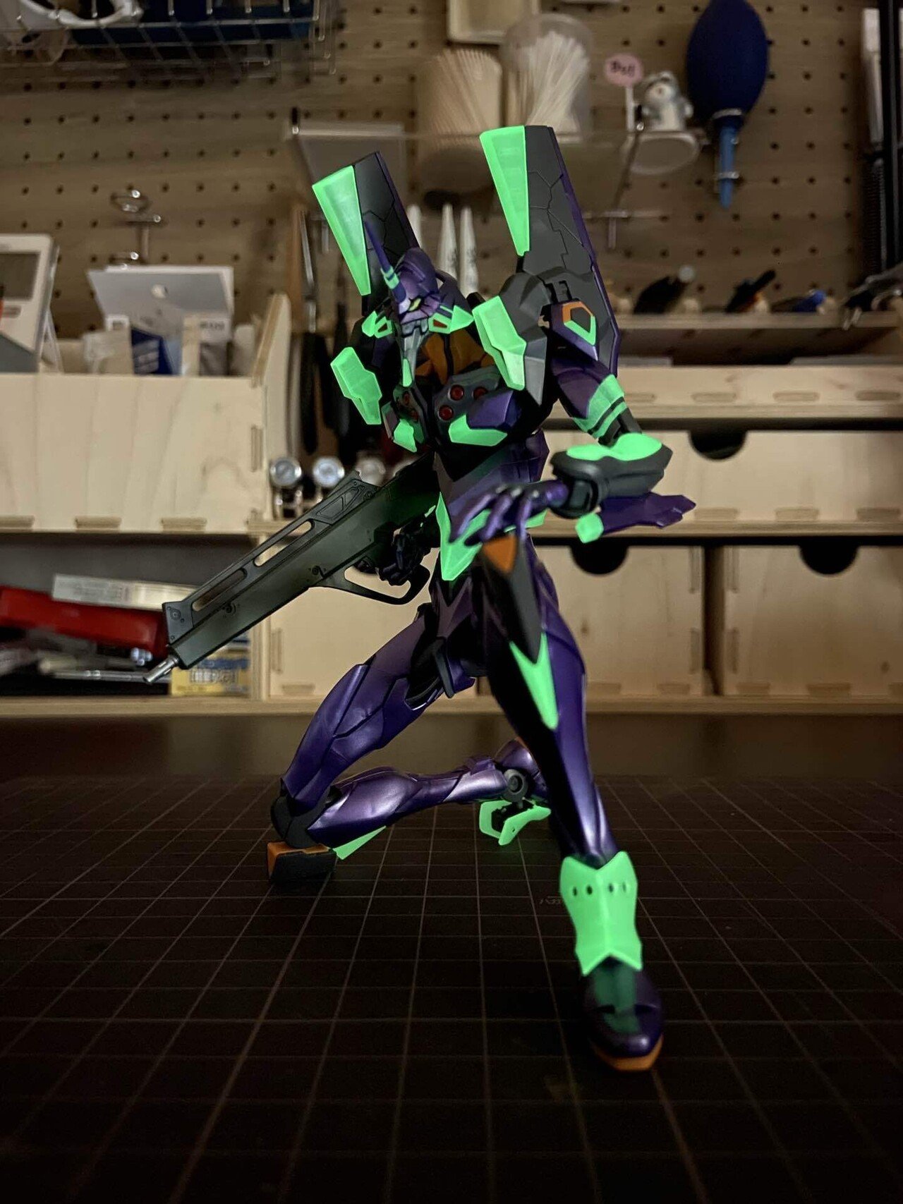 RG 汎用ヒト型決戦兵器 人造人間エヴァンゲリオン初号機（夜間