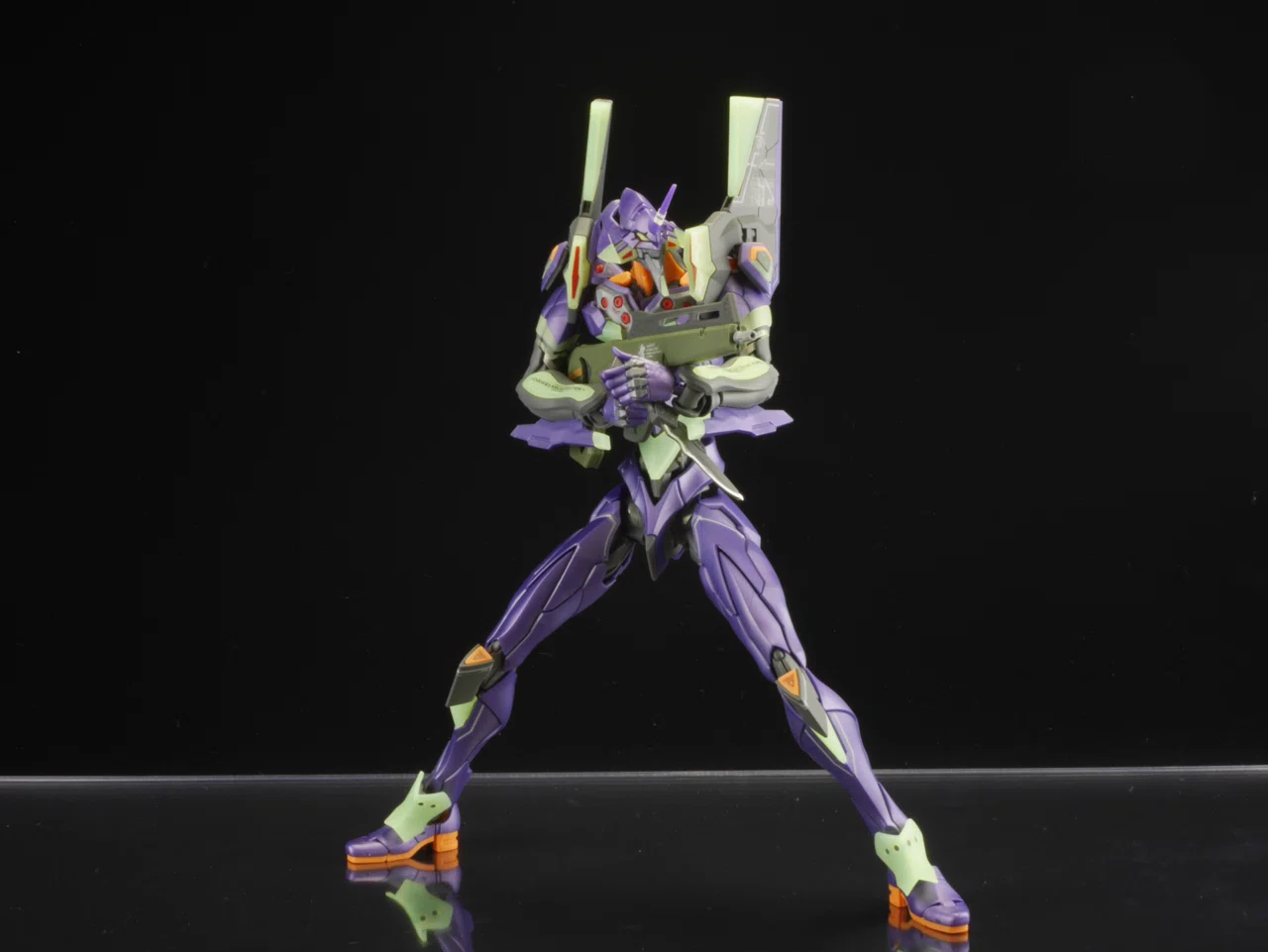 RG 汎用ヒト型決戦兵器 人造人間エヴァンゲリオン初号機(夜間戦闘仕様 RG 汎用ヒト型決戦兵器 人造人間エヴァンゲリオン初号機(夜間戦闘仕様