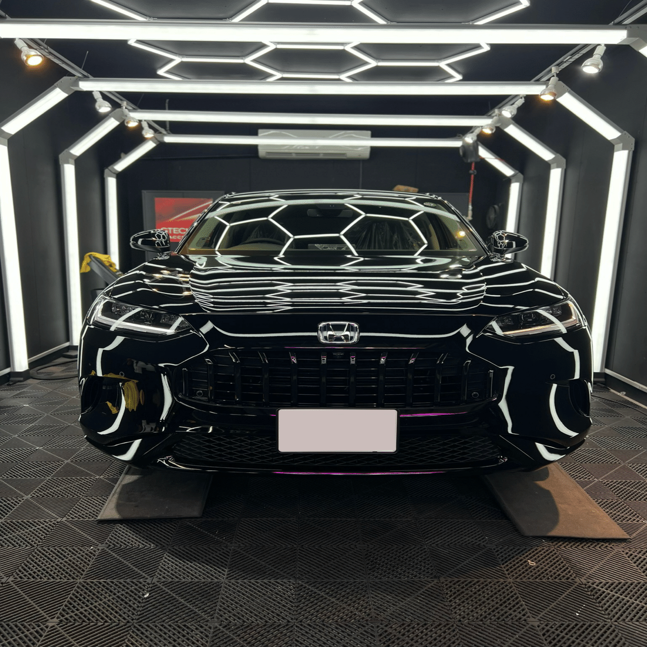 高崎市よりGTECHNIQ Crystal Serum BLACKセラミックコーティング