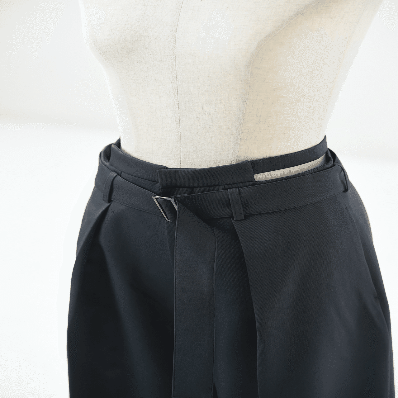 ワイドパンツが好きだからワイドパンツをつくった｜白水 桃花