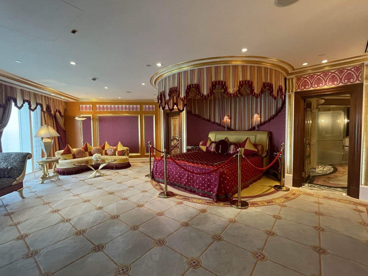 セレブの バスタオル ☆ドバイの7つ星ホテルで使用☆ アイボリー 2874 セレブの バスタオル ☆ドバイの7つ星ホテルで使用☆ アイボリー