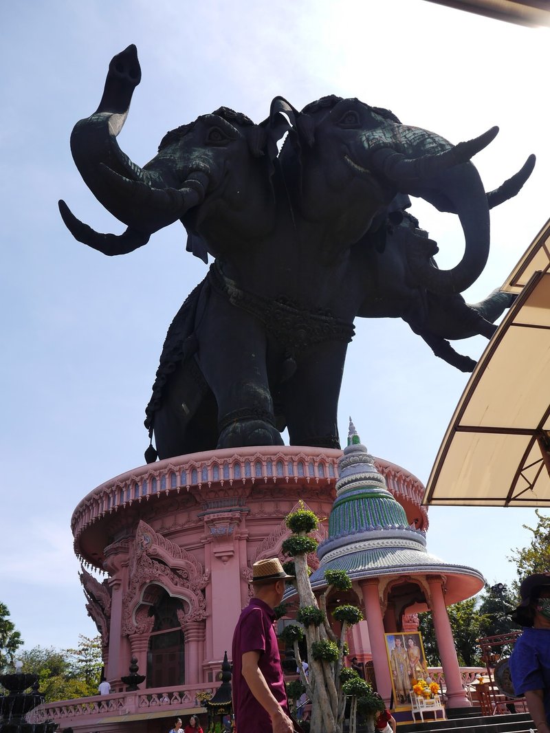 バンコク十五日目の日記 象のピンクの館の巻 けそ Note