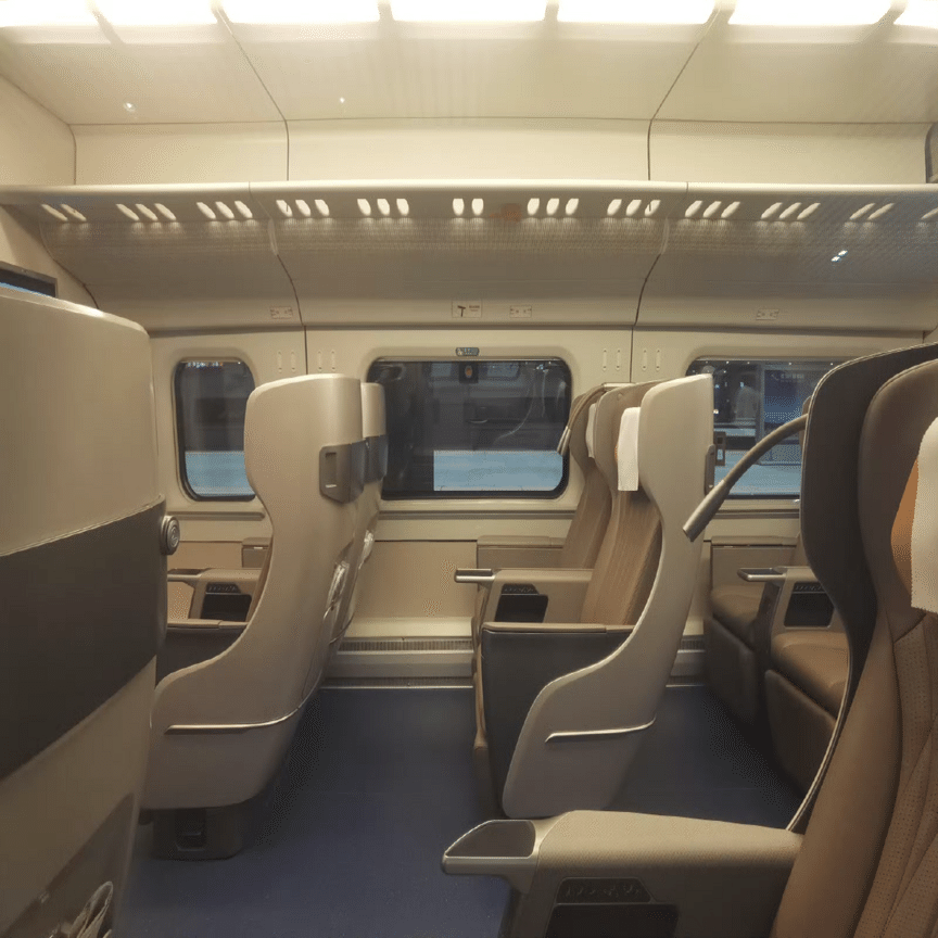 中国高速鉄道の新クラス「プレミアム1等席」｜TSH48(旧称AKB48 Team SH