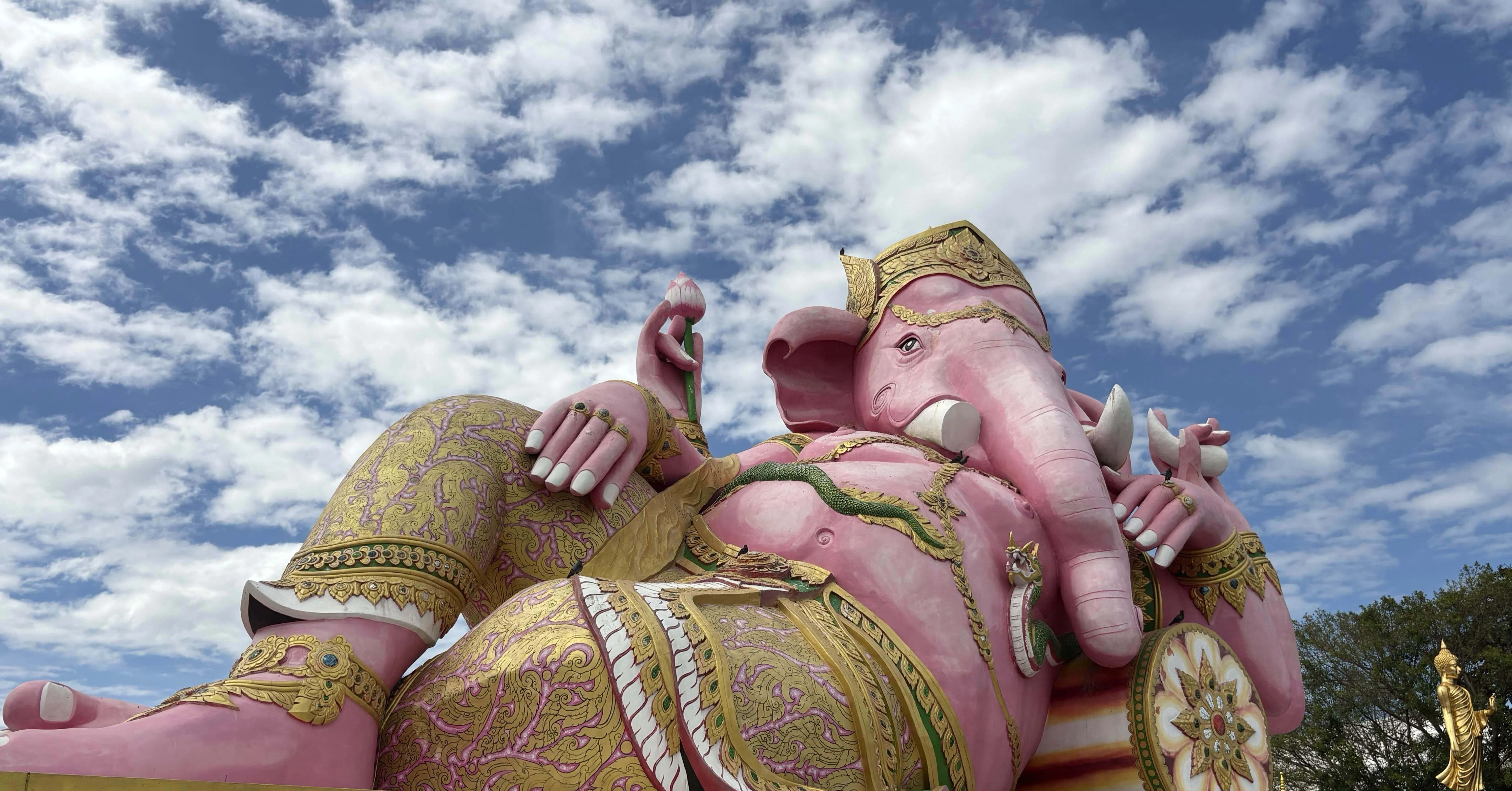タイ旅行2024④ | ピンク・ガネーシャのハイスピードご利益について