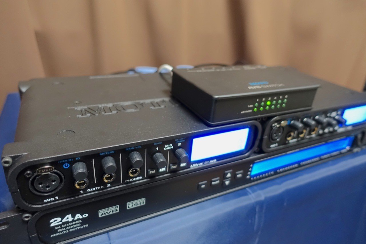 MOTU UltraLite-AVB オーディオインターフェイス MOTU Ultralite mk4