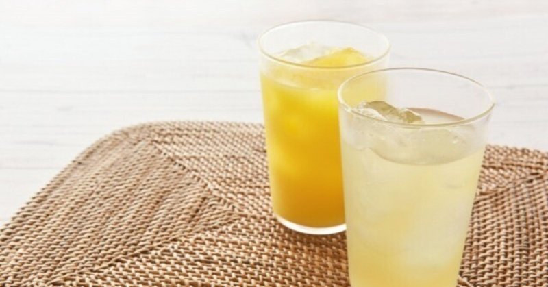 【管理栄養士解説】子どもの水分補給にジュースはNG？🍹お茶や水を飲まないときの対処法