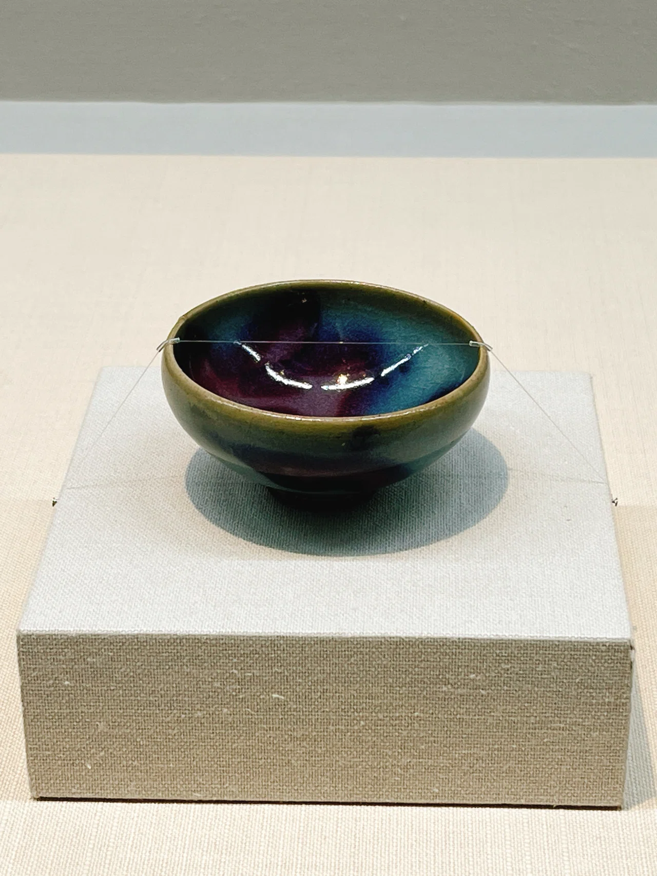 化学がもたらす美しさ「中国陶磁展 うわぐすりの1500年」松岡美術館