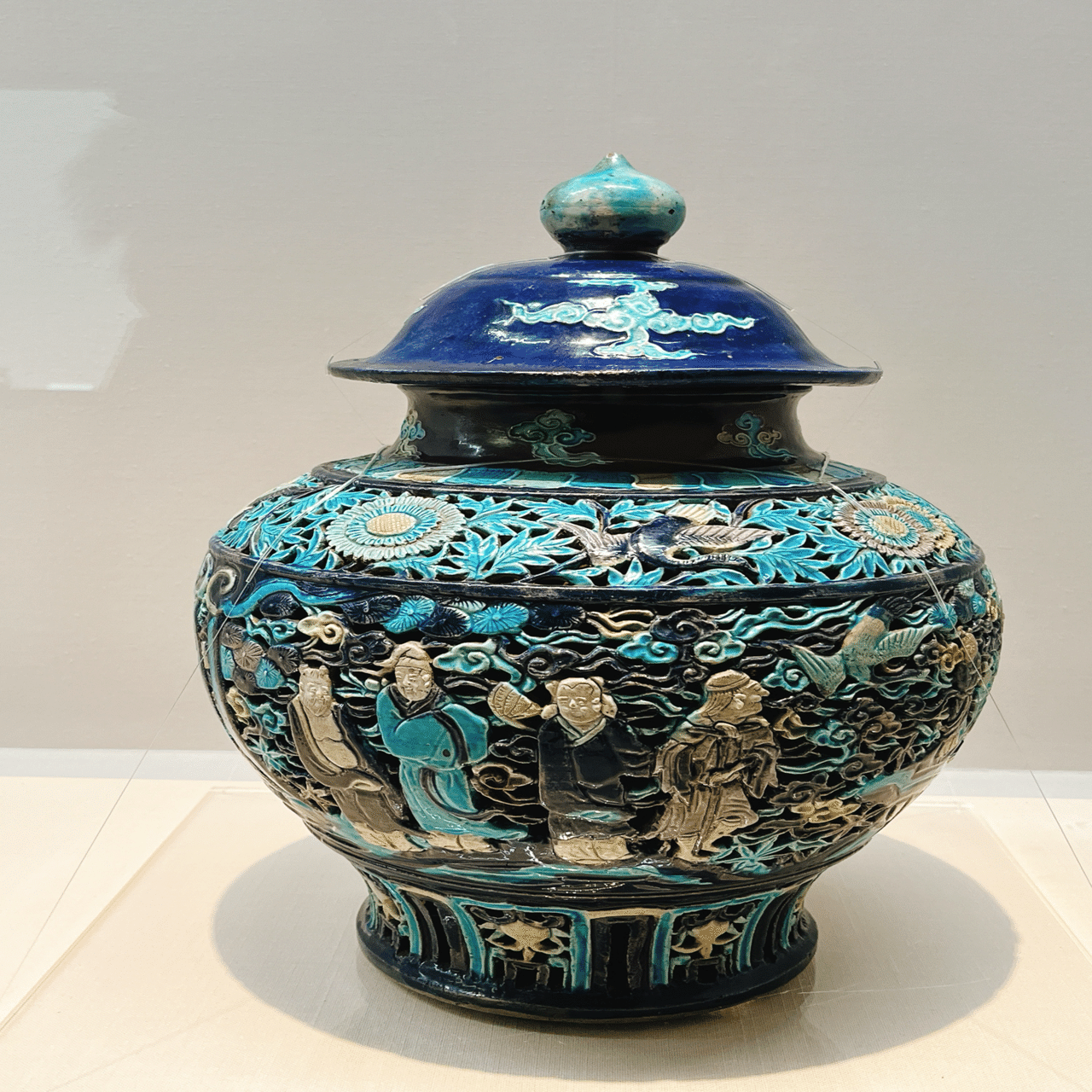 化学がもたらす美しさ「中国陶磁展 うわぐすりの1500年」松岡美術館