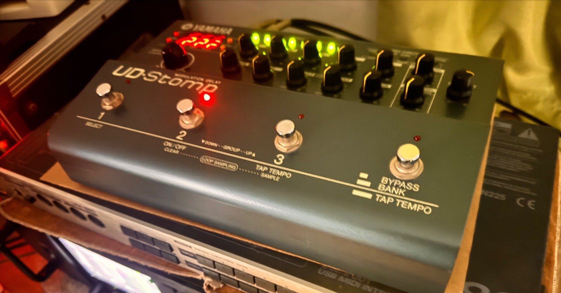 値下げ【レア機】YAMAHA UD-STOMP アラン・ホールズワースDELAY UD-Stomp アラン・ホールズワースの魂が宿るスーパーディレイ｜Taka