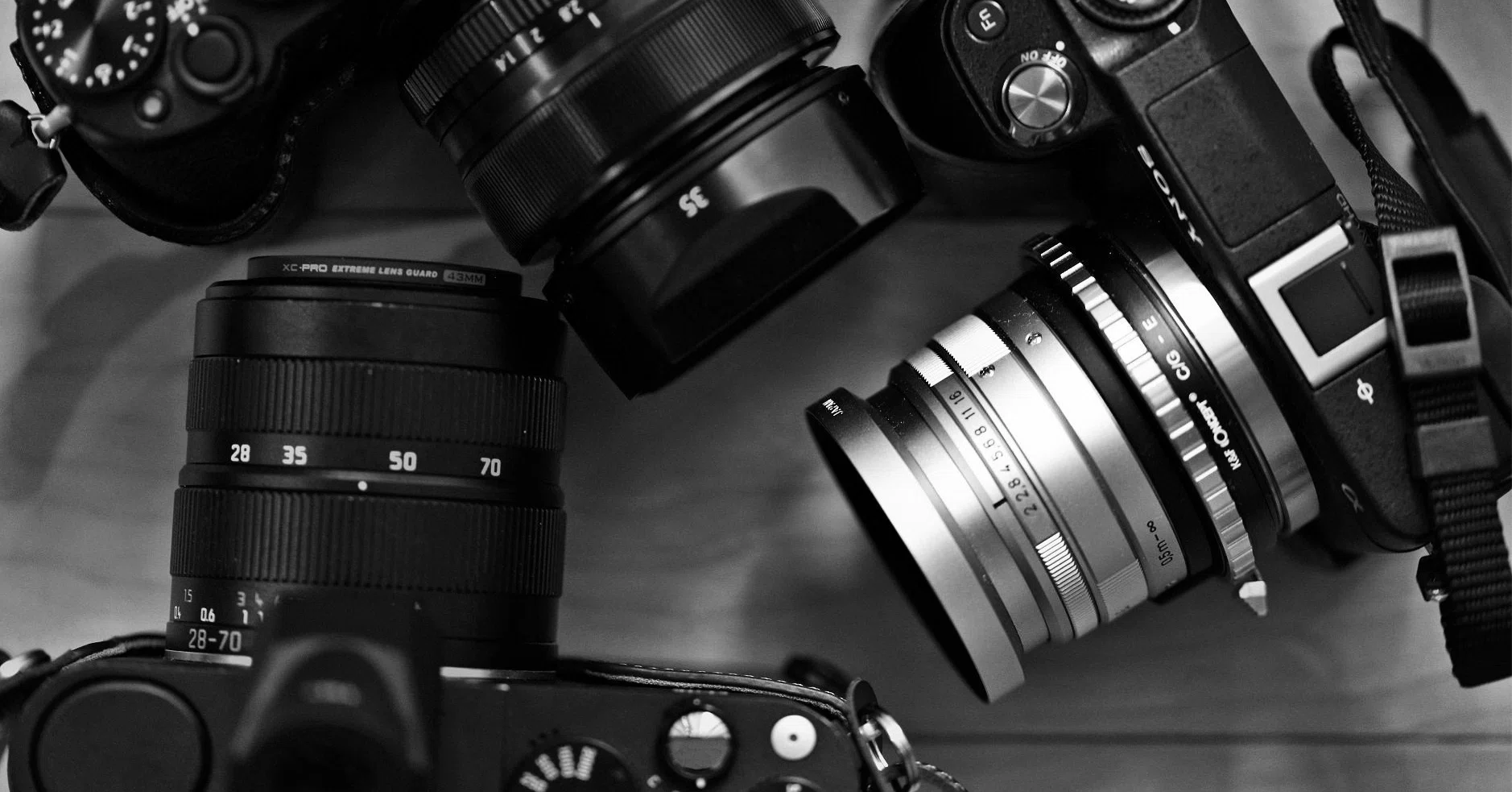 初心者必見！主要カメラメーカーの特徴と選び方【Canon・Nikon・Sony 
