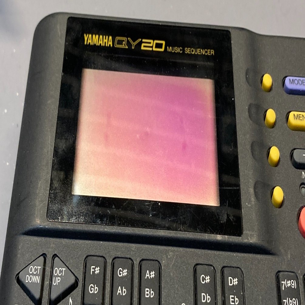 YAMAHA QY20 液晶表示しない ①｜Gok Z