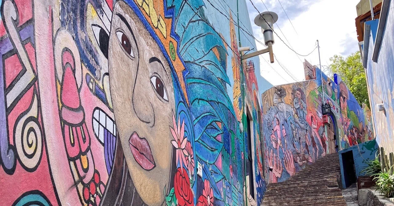 メキシコの街を歩きながら壁画文化を考える｜waka_namy